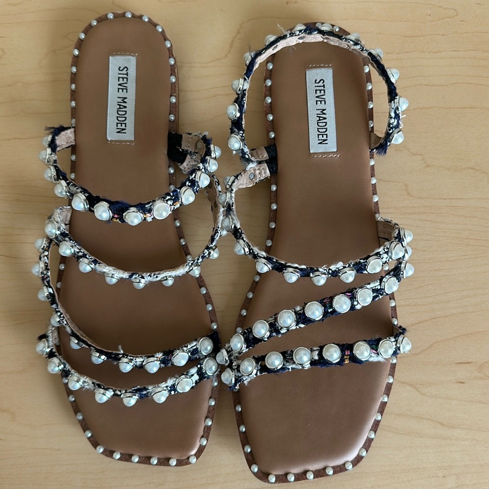 STEVE MADDEN PEARL AND TWEED SLIDES